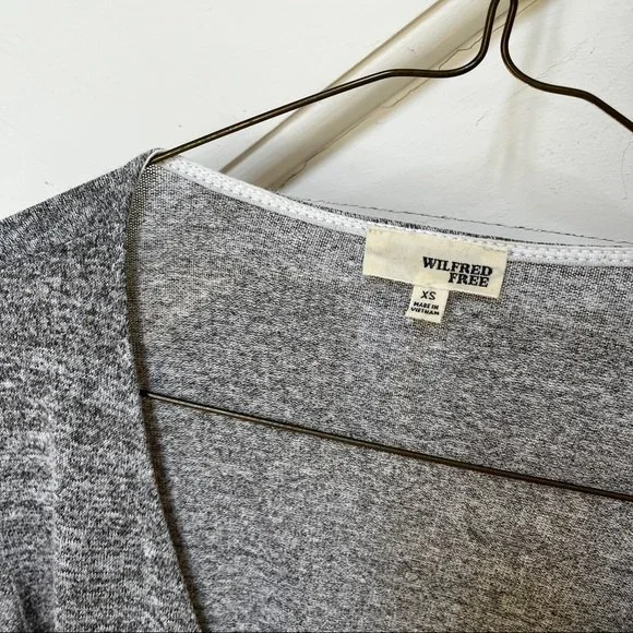 Aritzia Wilfred Free Katsia Wrap Top Cardigan in Heather Grey XS - Picture 5 of 8